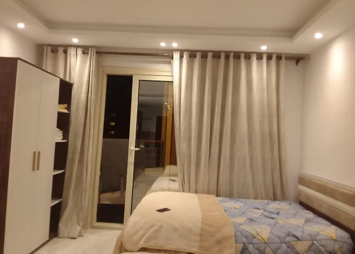 Avenue Alhambra Princess فندق